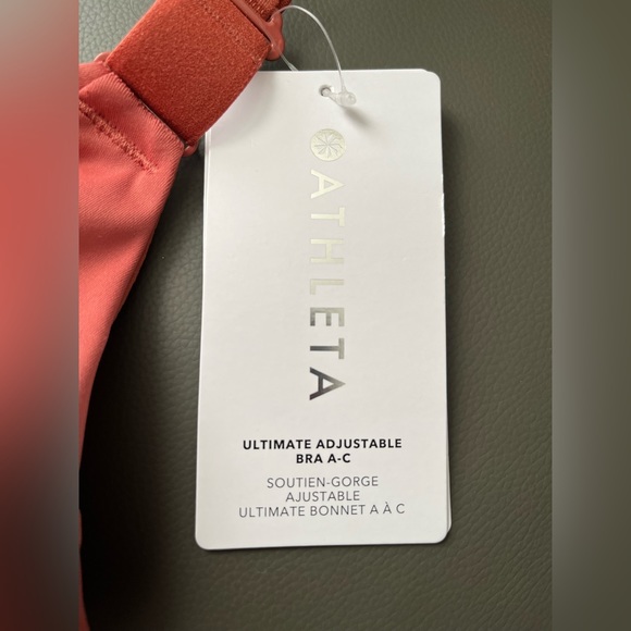 Athleta Ultimate Adjustable Bra. - Picture 9 of 11